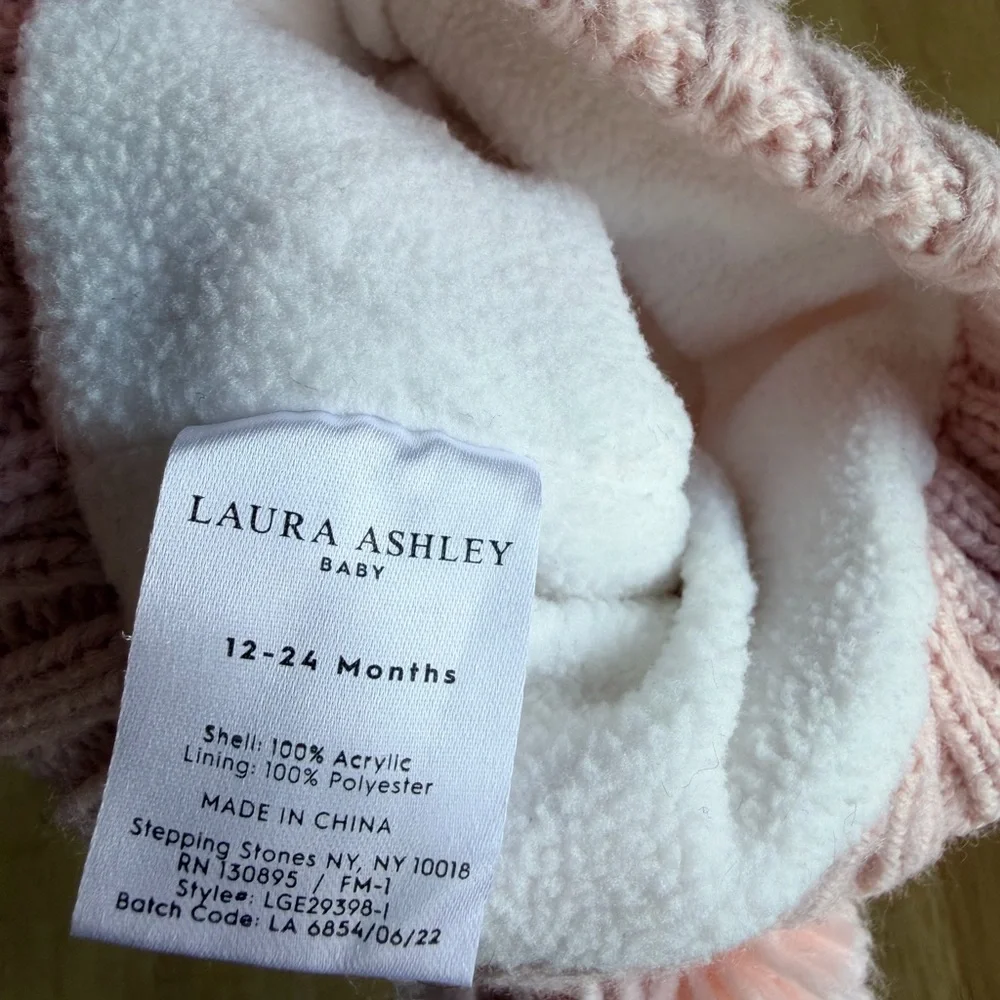 5/$35 Laura Ashley Baby Pink Cable Knit Pom Pom Beanie Hat 12–24 Months